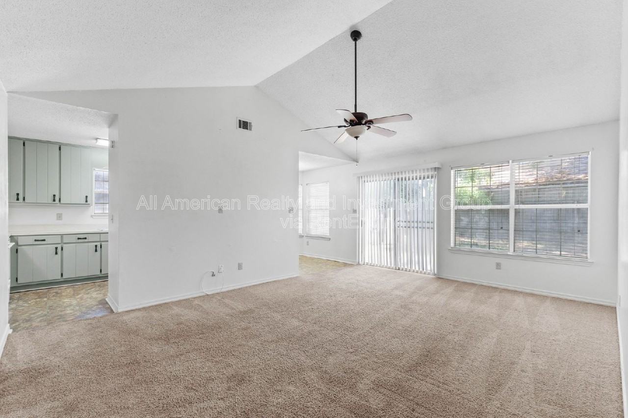 1925 Estival St - Photo 4 of 24