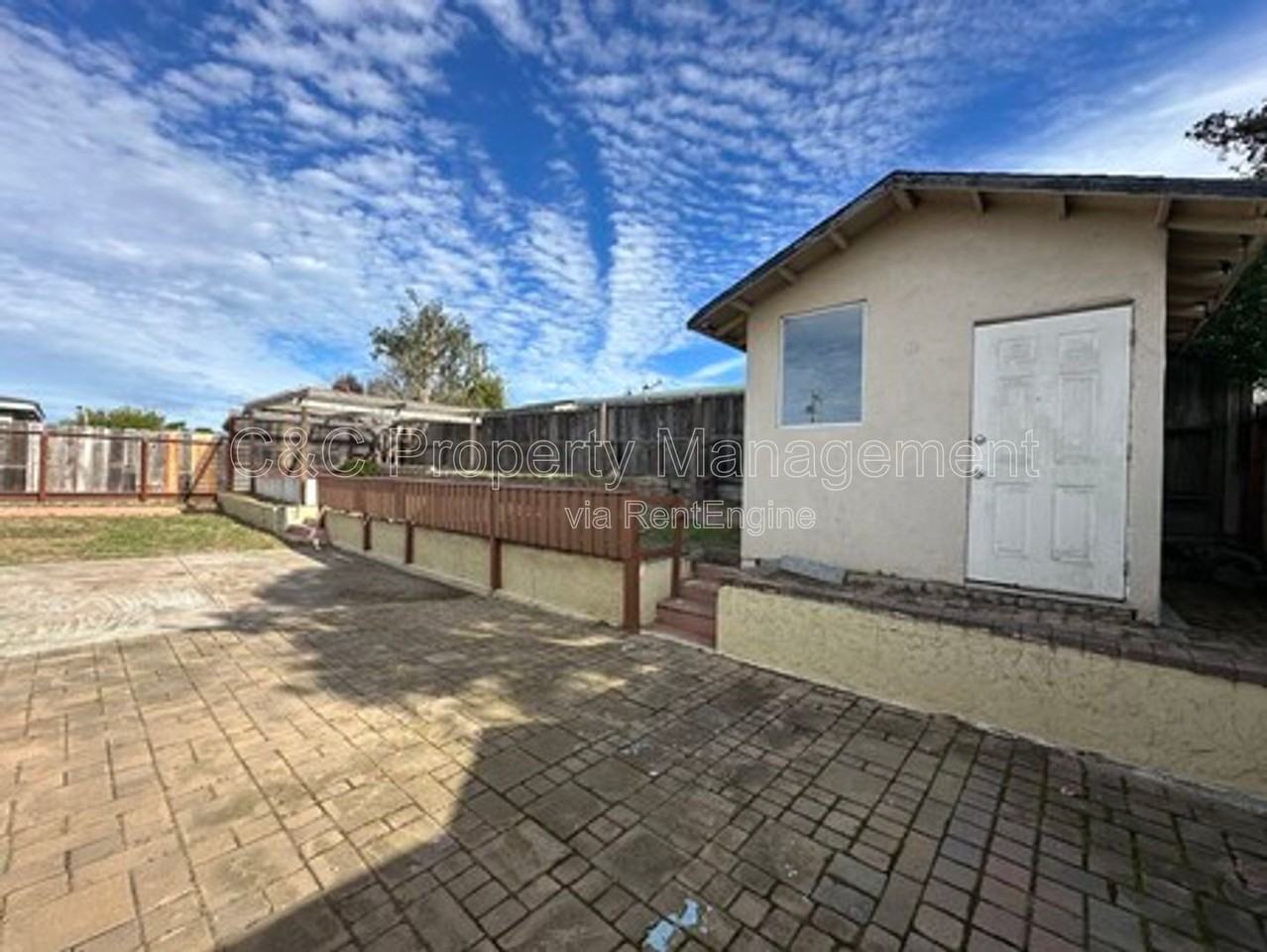 1932 Lincoln St - Photo 5 of 10