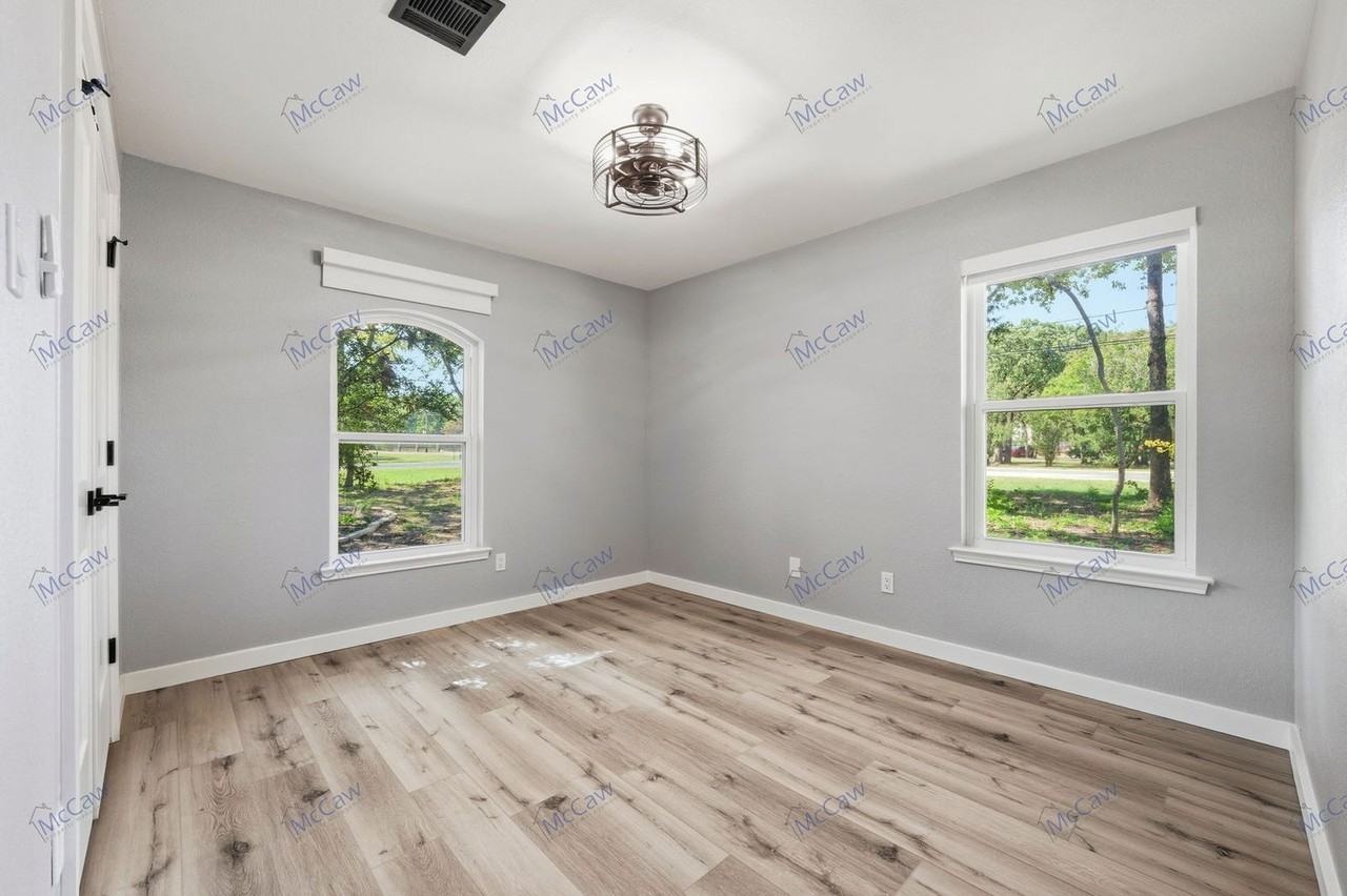 2001 Lazy Ln - Photo 7 of 35