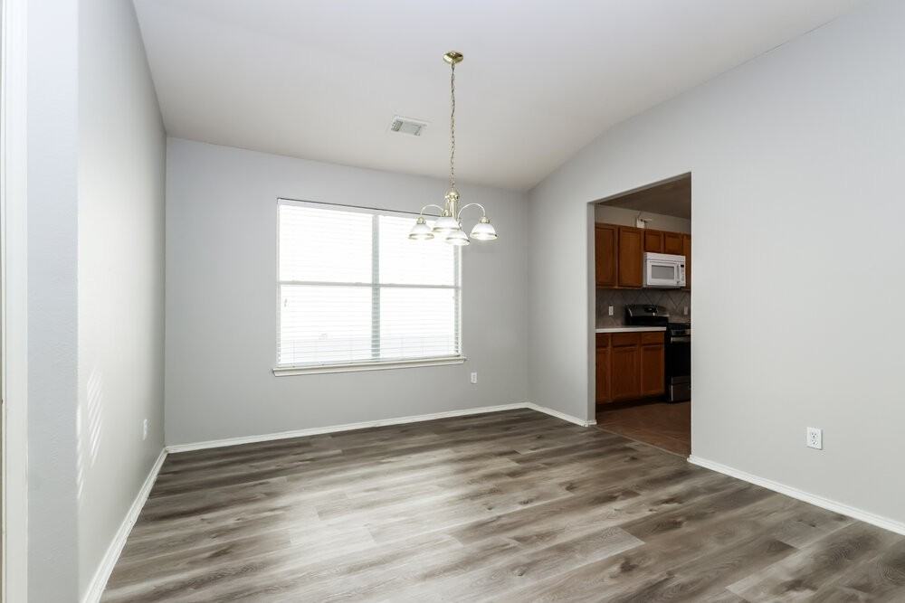 3510 Aztec Wood Dr - Photo 5 of 16