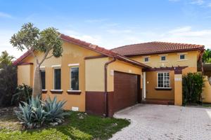 featured image of 19408 Nw 83rd Ave