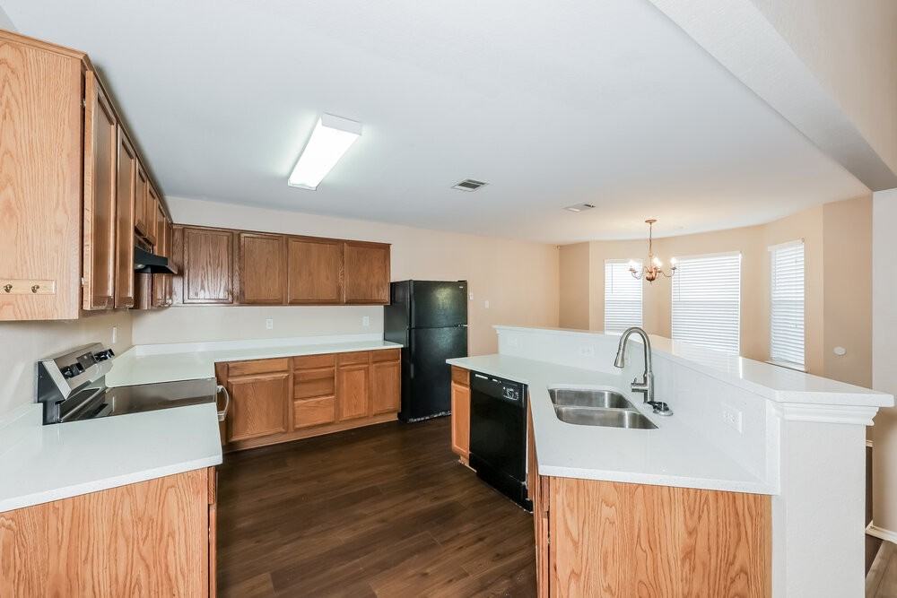 509 Covent Garden Pl - Photo 6 of 17