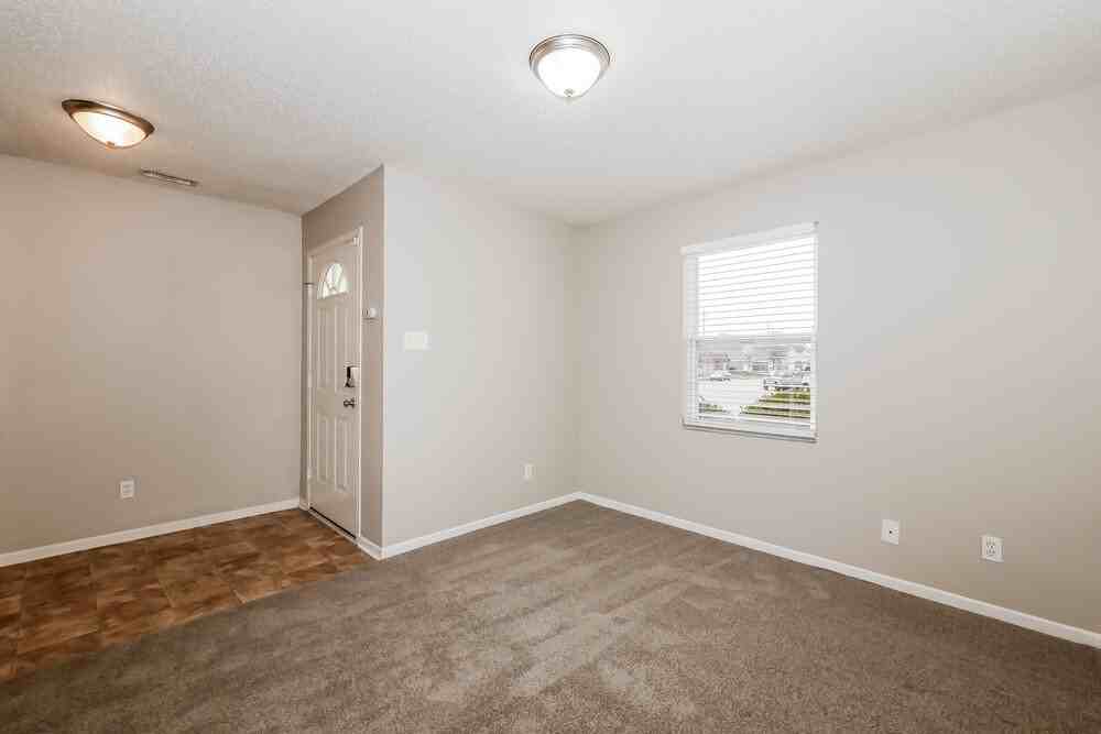 2069 Prairie Sky Ln - Photo 5 of 17