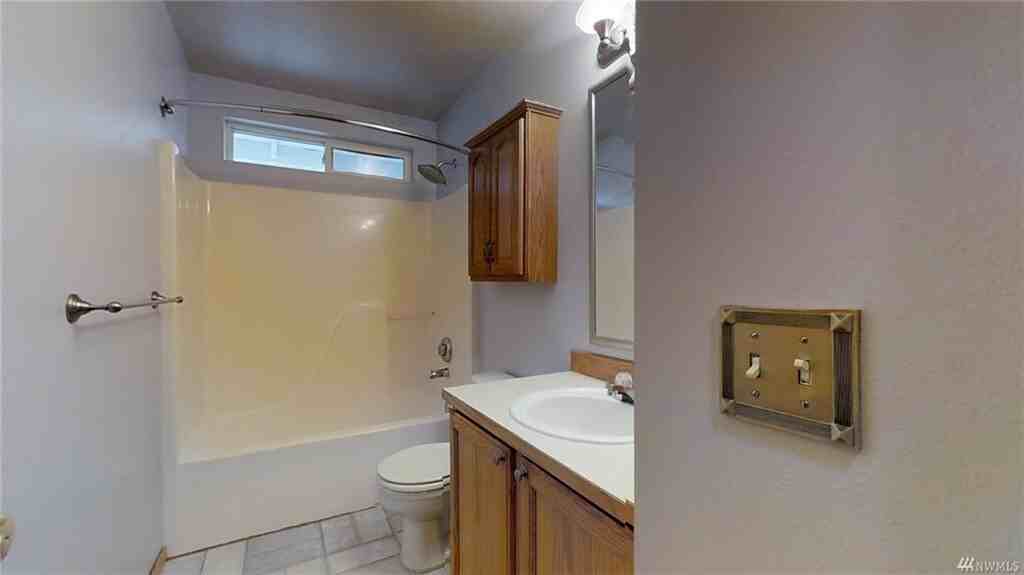 1476 Bobs Hollow Ln #8795409 - Photo 3 of 15