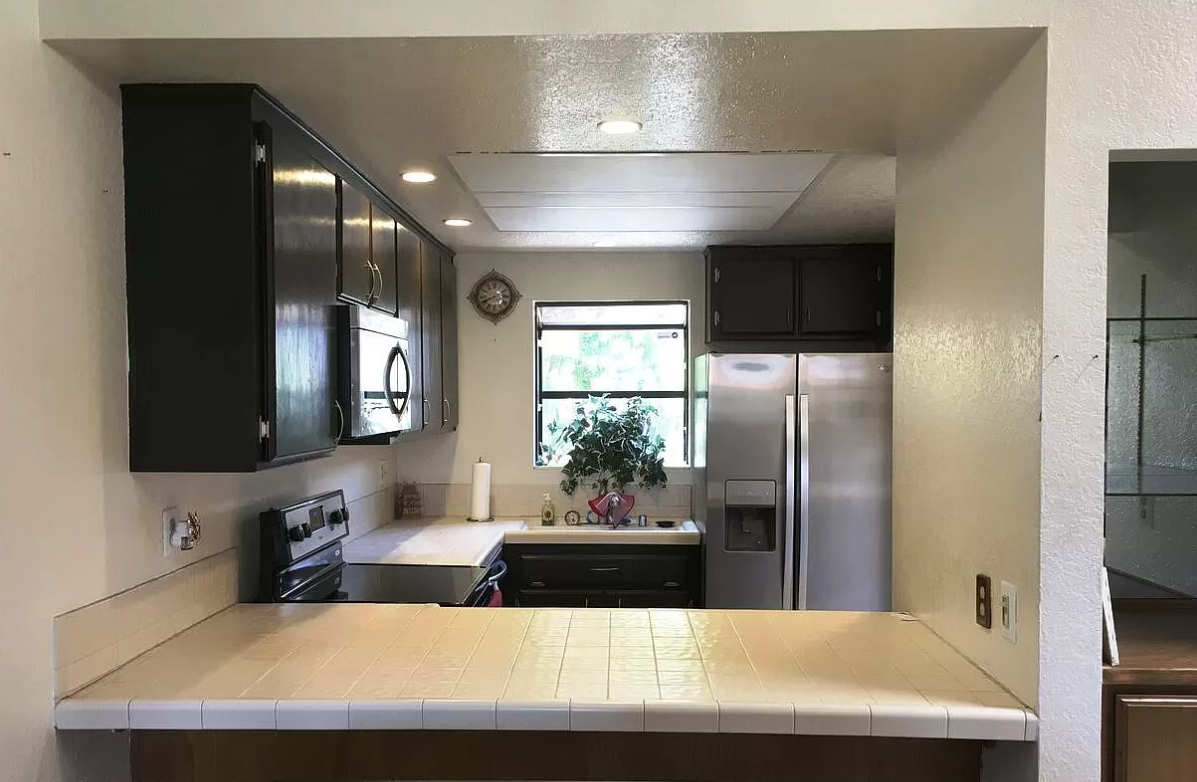 4548 W Point Loma Blvd #1 - Photo 5 of 12