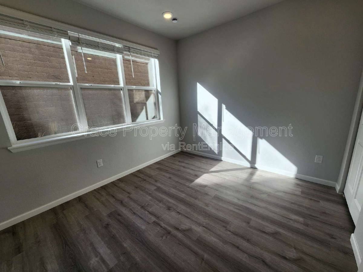 465 Interlocken Blvd #101 - Photo 3 of 10