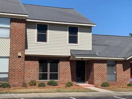 featured image of 8 Upton Court Drive #8