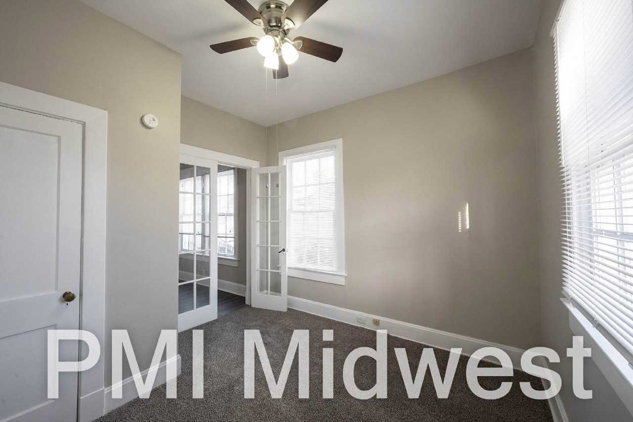 125 E 17th St Apt 1 - Photo 5 of 15