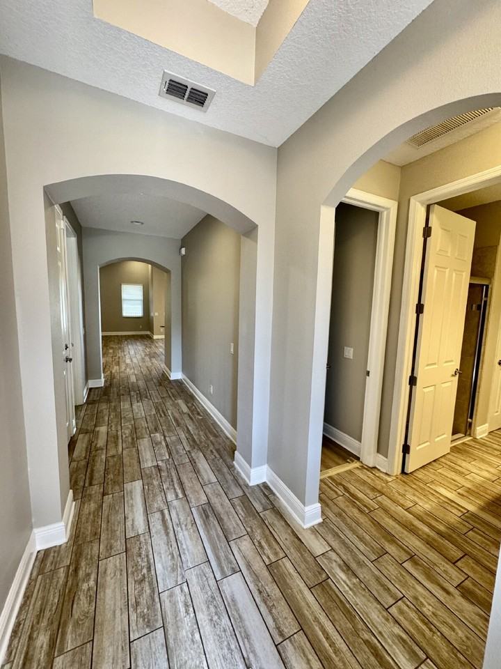 10738 Pleasant Knoll Dr - Photo 2 of 23