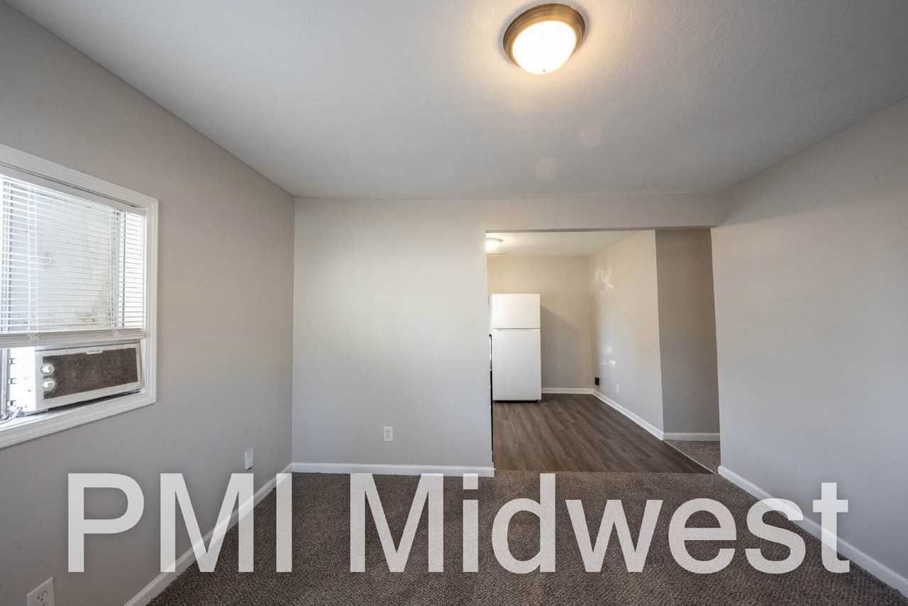 311 Harrison St - Photo 4 of 16