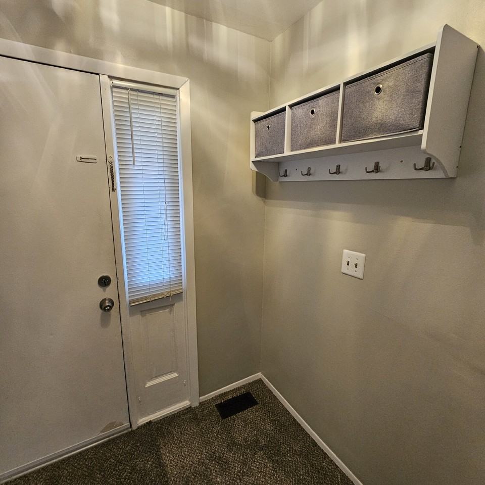 48498 Sugarbush Rd - Photo 3 of 14