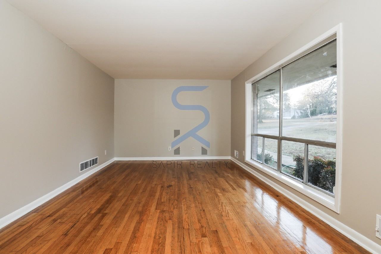 507 Menefee St - Photo 3 of 21