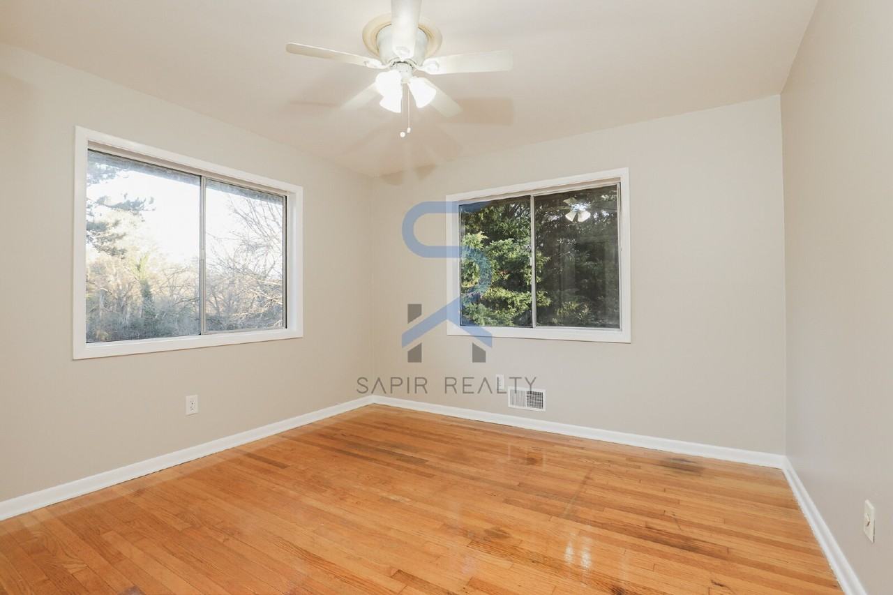 507 Menefee St - Photo 5 of 21