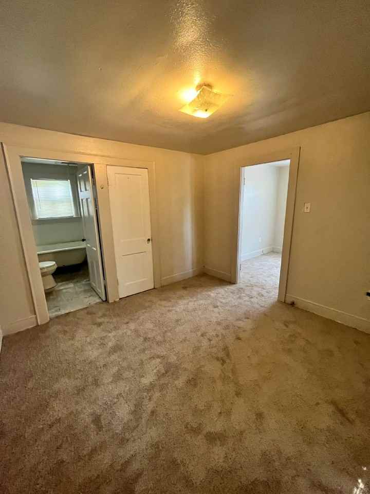 2106 Echols St - Photo 4 of 8