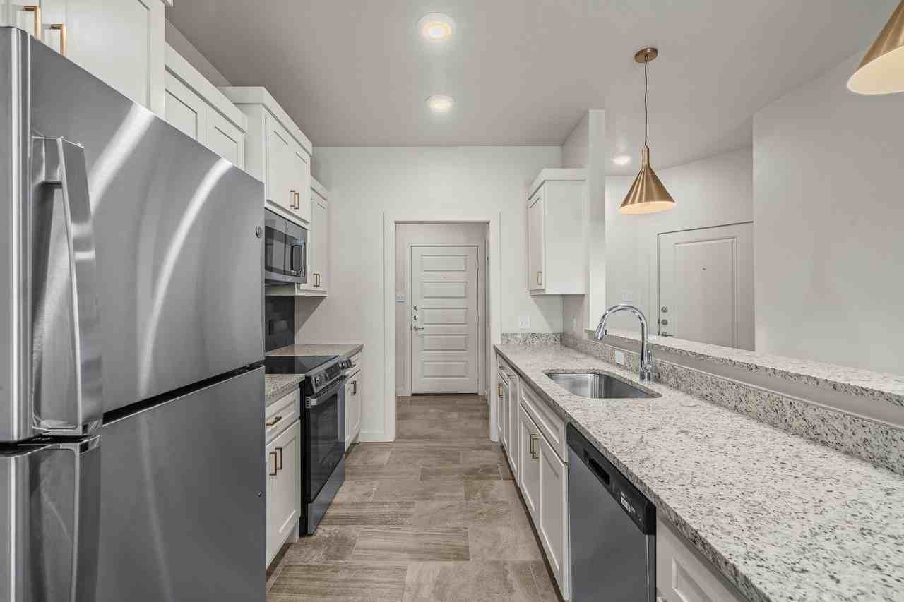 1113 N 7th St - Photo 6 of 22
