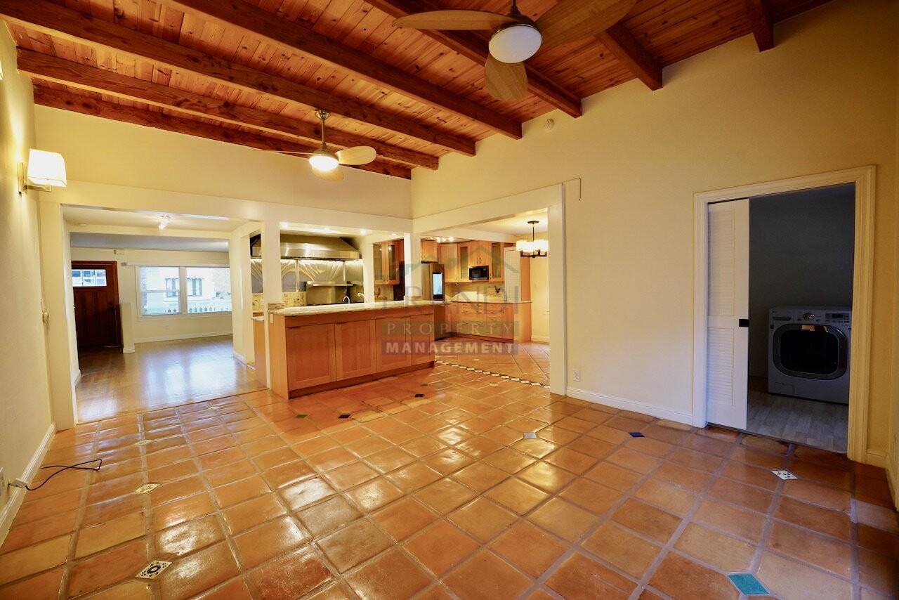 117 Union St - Photo 5 of 20