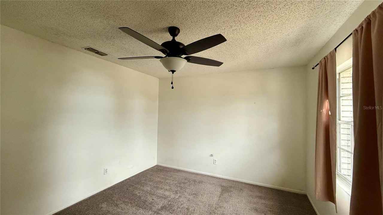 206 Century Blvd - Photo 6 of 11