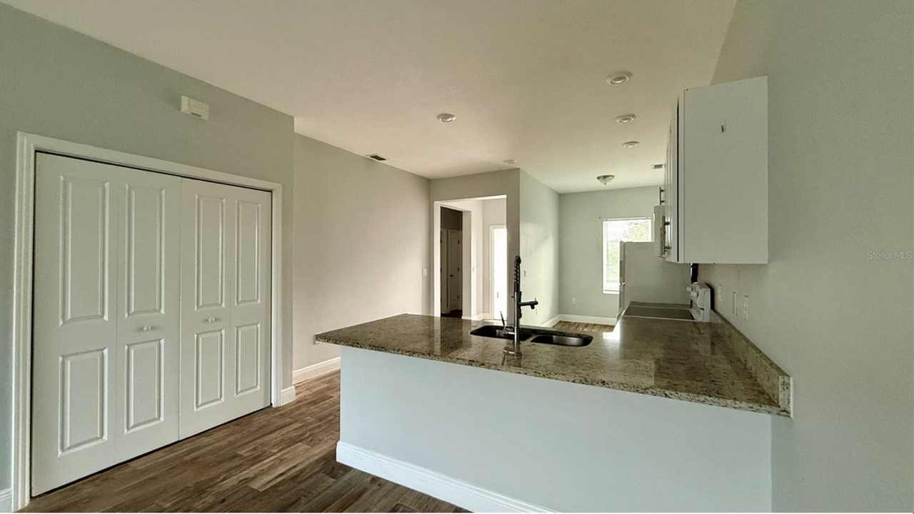 710 Leopard Ct - Photo 4 of 10