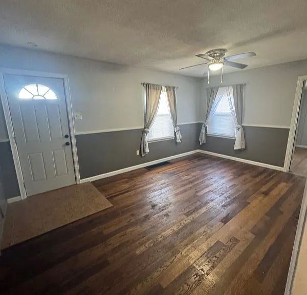 203 Home Ave - Photo 5 of 10