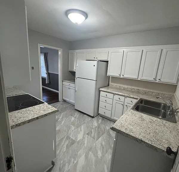 203 Home Ave - Photo 7 of 10