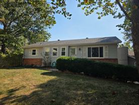 2138 E Arrowhead Cir - Photo 1 of 1