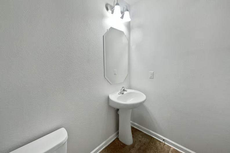 10306 Magnolia Ridge Dr - Photo 4 of 11