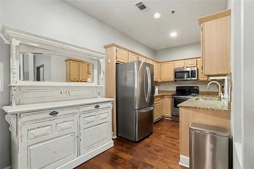 2865 Lenox Rd Ne ##111 - Photo 7 of 26