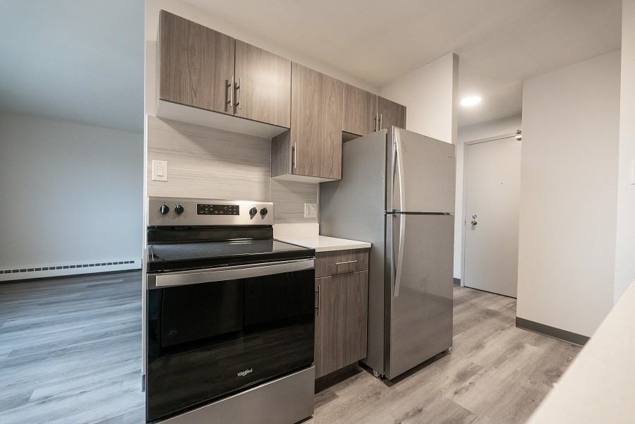 1174 Jefferson - Photo 4 of 13