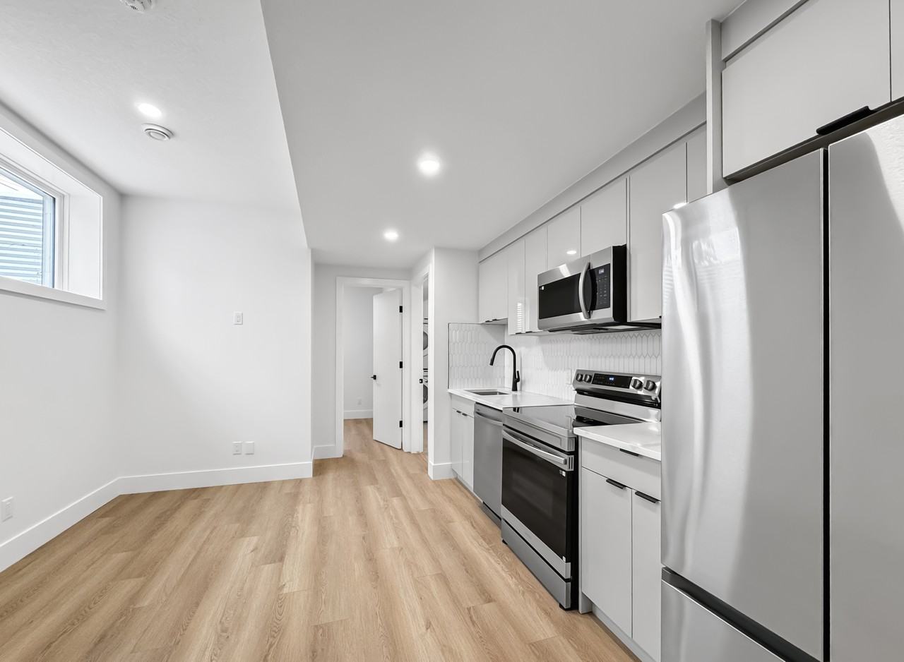 4100 17 Avenue Southwest - Photo 2 of 15