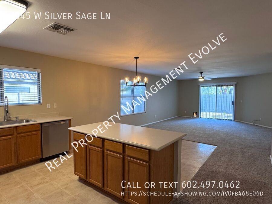 3045 W Silver Sage Ln - Photo 4 of 26