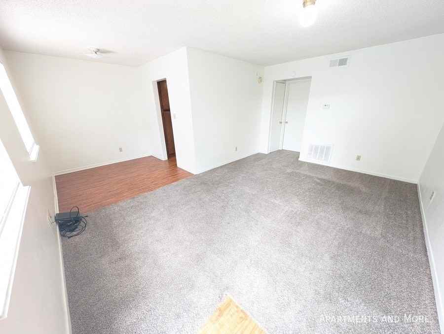 1021 Chestnut St #F20 - Photo 4 of 13