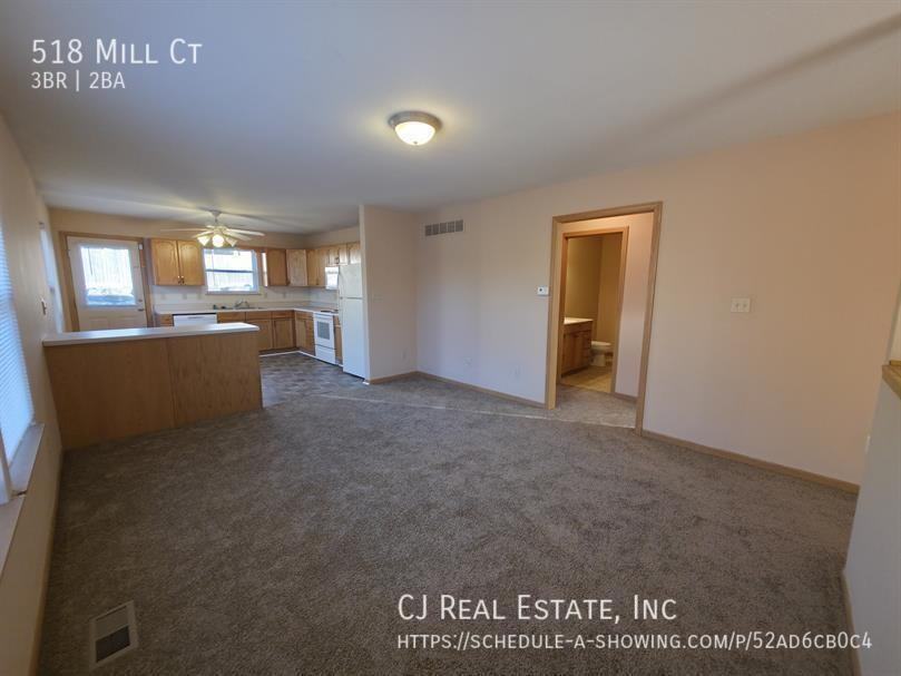 518 Nw Mill Ct - Photo 2 of 11