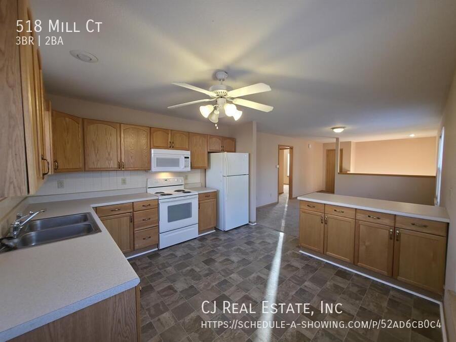 518 Nw Mill Ct - Photo 4 of 11