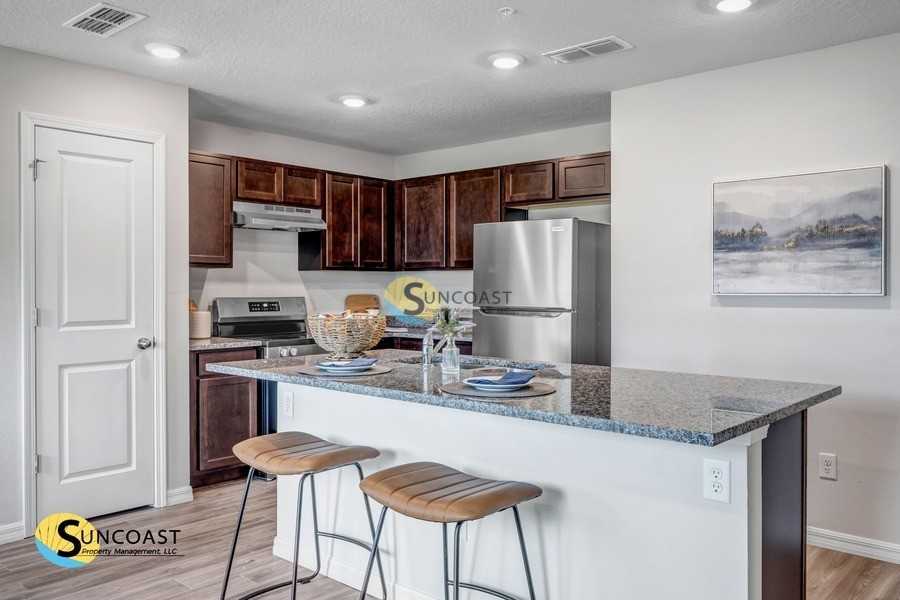 12728 Buffing Rd - Photo 4 of 15