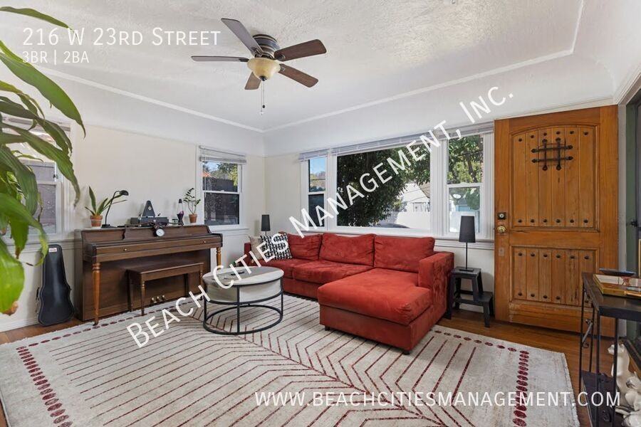 216 W 23rd St - Photo 4 of 21