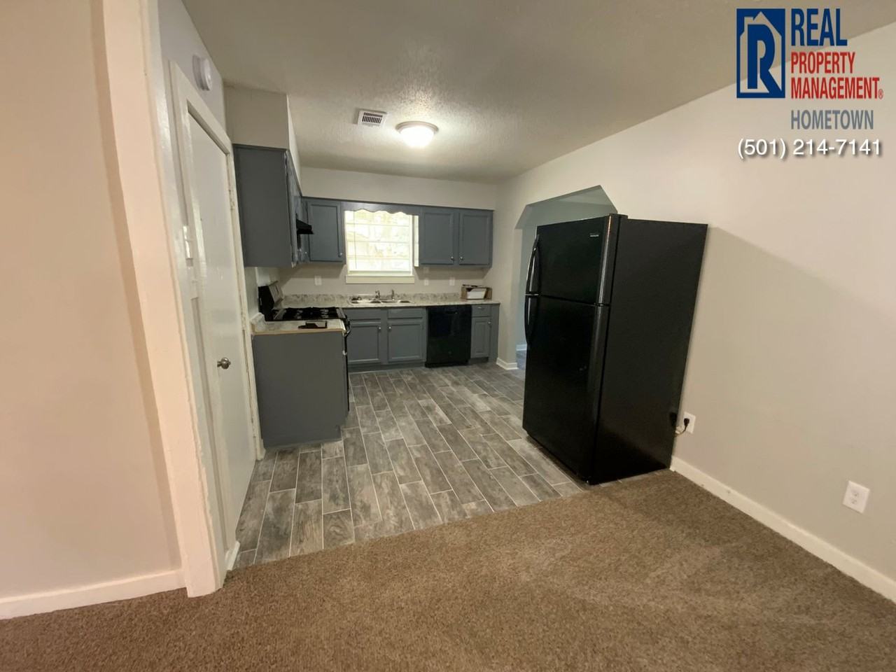 14225 Clayton Dr - Photo 3 of 10