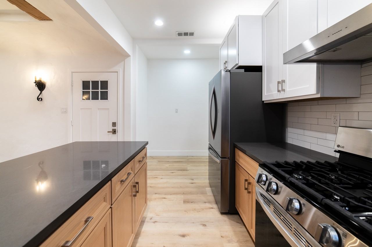 6218 Orange St - Photo 7 of 18