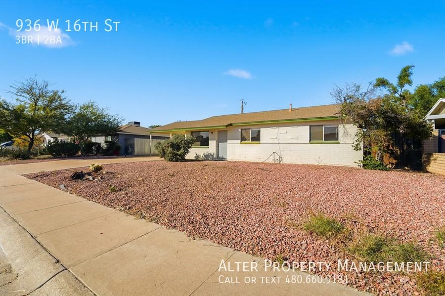 936 W 16th St - Photo 4 of 42