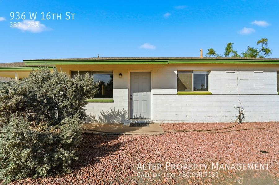 936 W 16th St - Photo 6 of 42