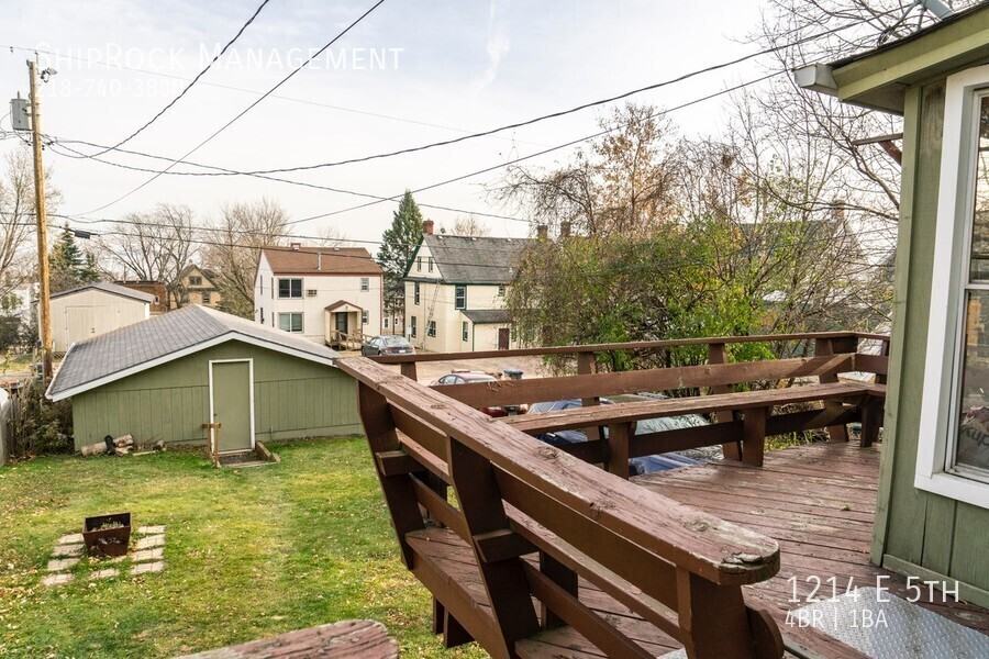 1214 E 5th St - Photo 2 of 11