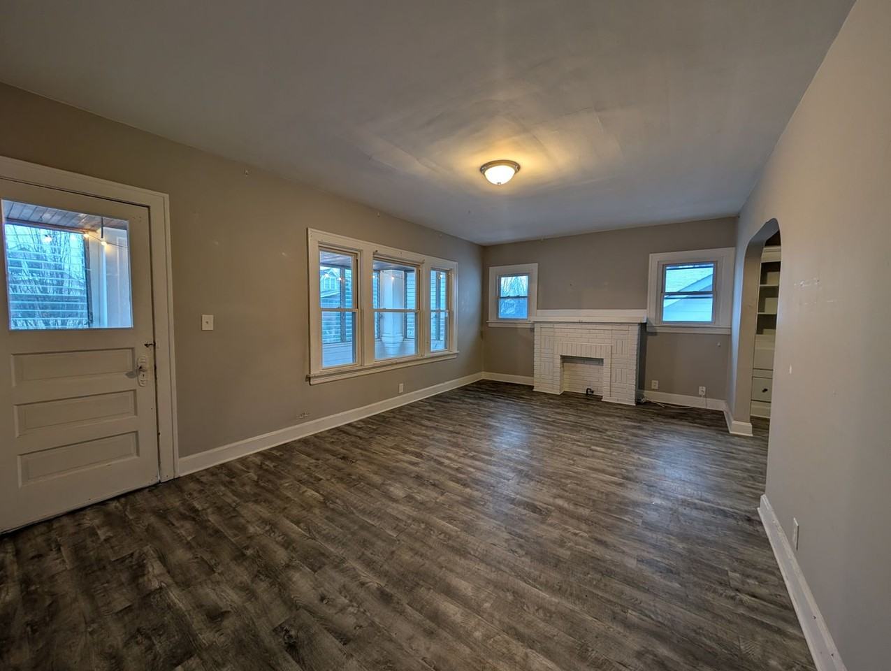 2184 Wascana Ave Uppr - Photo 3 of 21