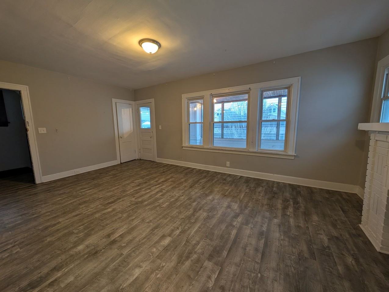 2184 Wascana Ave Uppr - Photo 4 of 21