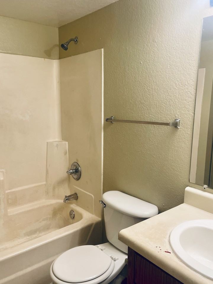 2846 E Kathleen Rd #103 - Photo 7 of 11