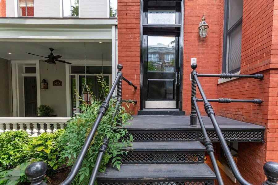 1433 R St Nw #3 - Photo 4 of 46