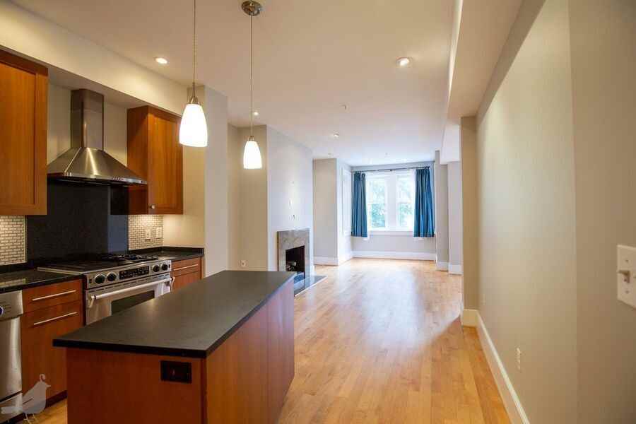 1433 R St Nw #3 - Photo 7 of 46