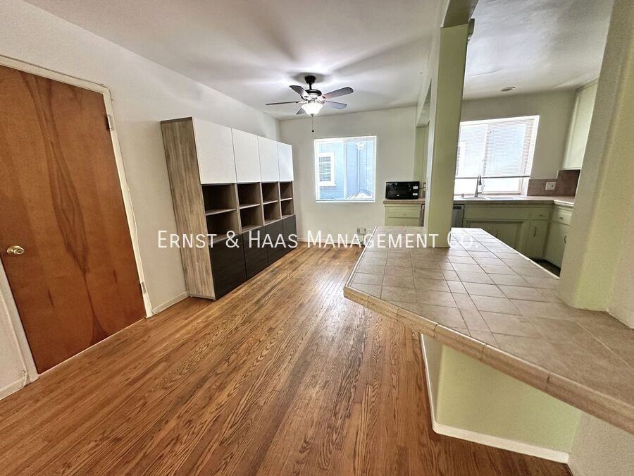 700 E Carson St #03 - Photo 4 of 11