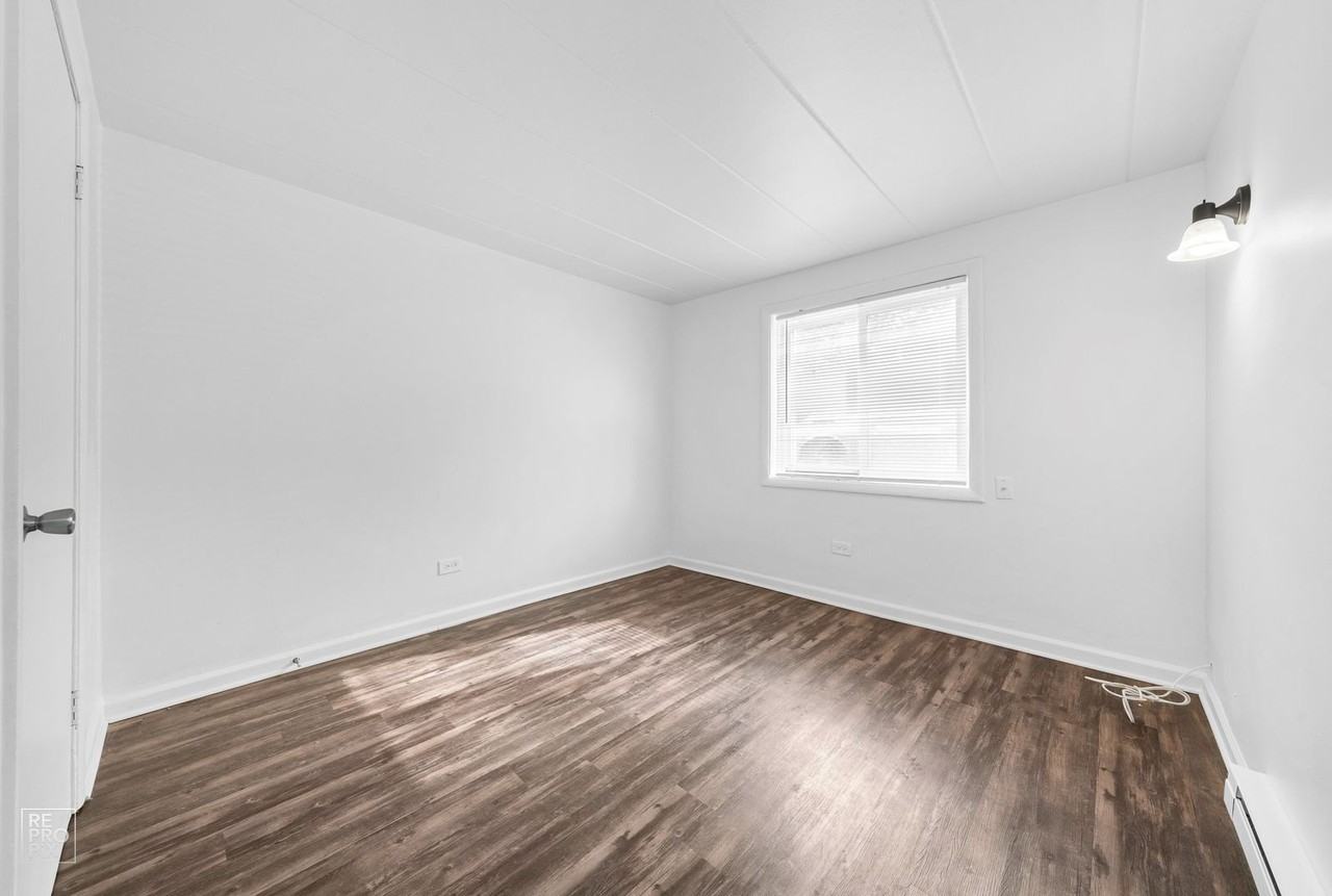 5129 W Roosevelt Rd #B8 - Photo 5 of 11