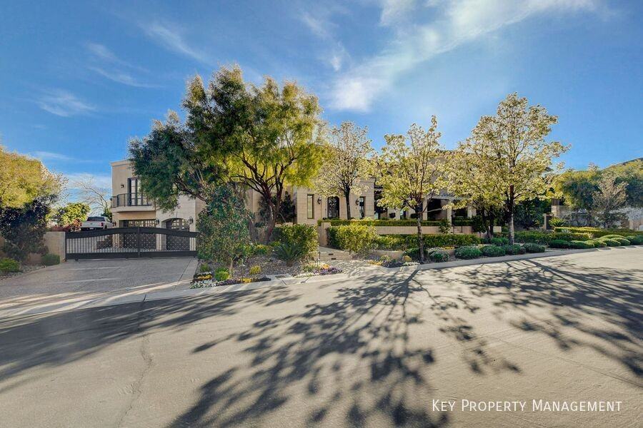 11 Sable Ridge Ct - Photo 2 of 50