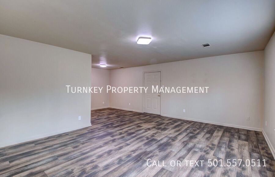 5557 Springvale Rd - Photo 7 of 17