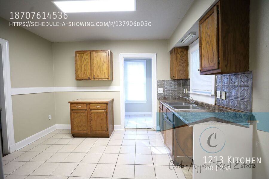 1213 Kitchen St - Photo 6 of 18